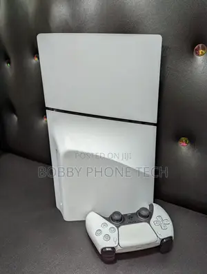 Uk Use Ps5 Slim With Fc 25 and 1 Pad