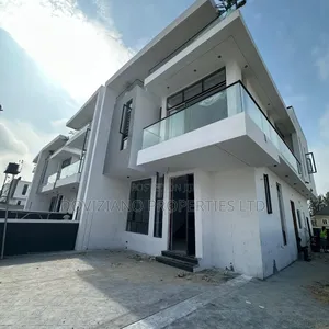 4bdrm Duplex in Ikota for sale