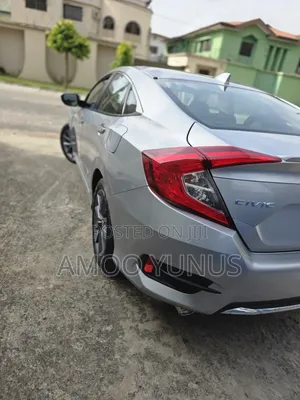 Honda Civic EX-L Sedan 2019 Silver