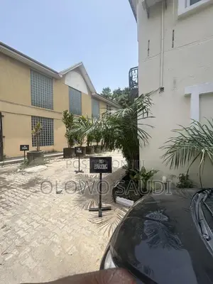 400sqm Space For Lease At Eleganza Plaza Ikota