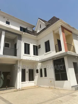 5bdrm Townhouse/Terrace in Gwarinpa Main for sale