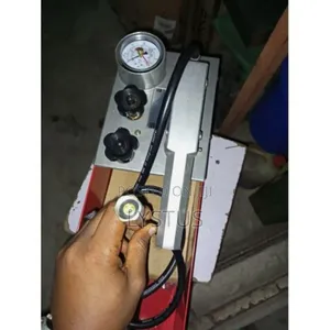 Hand Pressure Testing Bucket - 60bar
