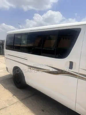 Toyota HiAce 2010 White
