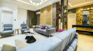Furnished 3bdrm Penthouse in Lekki Phase 1 for rent