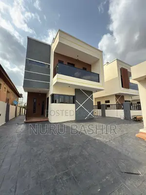 4bdrm Duplex in Ikolaba Gra, Ibadan North West for sale