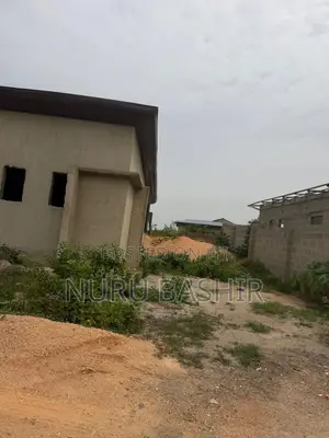 3bdrm Bungalow in Soka, Oluyole for sale