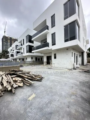 6bdrm Duplex in Bourdillon for sale