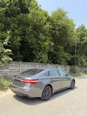 Toyota Avalon XLE 4dr Sedan (3.5L 6cyl 6A) 2014 Gray