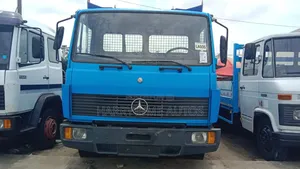 Mercedes Benz 814 Truck