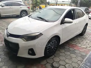 Toyota Corolla 2016 White