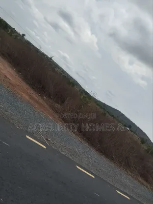 5 Acres of Commercial Land Available, Along Iseyin-Ogbomoso Express Wa
