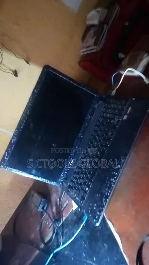 Laptop Samsung NP355V5C 4GB AMD HDD 750GB