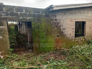Studio Apartment In Ejigbo / Ejigbo For Sale
