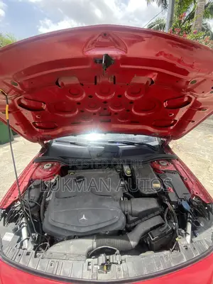 Mercedes-Benz GLA 250 2015 Red