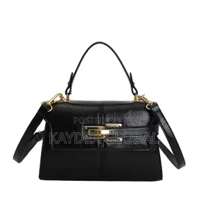 Lady's Fashion Handbag (Black)