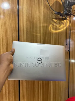 Laptop Dell Precision 5540 16GB Intel Core i7 SSD 512GB