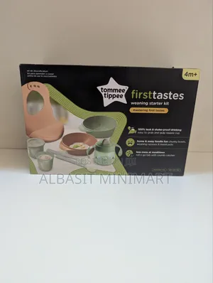 Tommee Tippee First Tastes Weaning Starter Kit