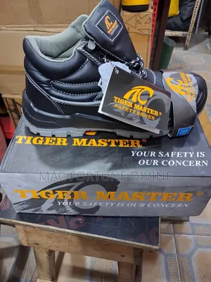 Tiger Master Safety Shoes