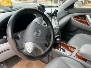 Toyota Camry XLE V6 4dr Sedan (3.5L 6cyl 6AM) 2009 Silver