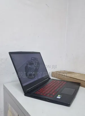 Laptop MSI GF65 Thin 10UE 16GB Intel Core i7 SSD 512GB