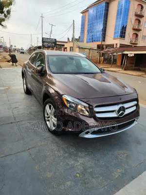 Mercedes-Benz GLA 250 2015 Beige