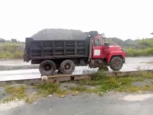 We Supply Iron Black Chippings and Granite for Construction Purposes