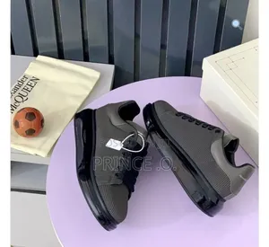 Luxury Alexander McQueen Sneakers