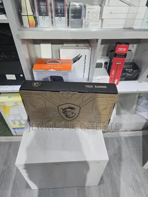 Laptop MSI Katana 15 16GB Intel Core i7 SSD 1T
