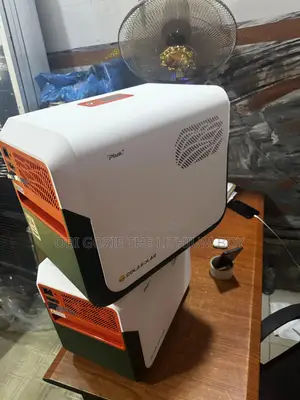 Best Seller Of 3.6kwh Plus 2200w Cola Solar Power Station Lithium