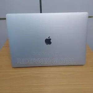 Laptop Apple MacBook Pro 2019 16GB Intel Core i9 SSD 512GB