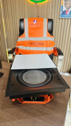 Lucky Tone Subwoofer in Wall