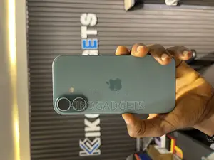 Apple iPhone 16 256 GB Green