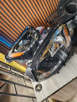 Glc300 2017 Set of Non Led Headlight