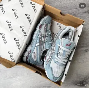 Originally Sics Gel Sneakers