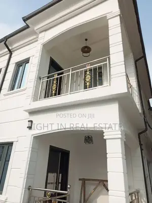 5bdrm Block of Flats in P & T Estate, Abesan for sale