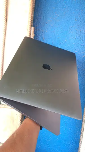 Laptop Apple MacBook Pro 2019 16GB Intel Core i7 SSD 512GB