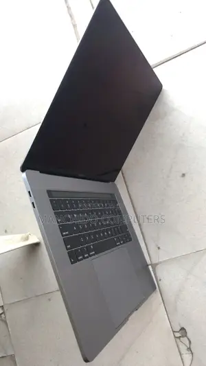 Laptop Apple MacBook Pro 2019 16GB Intel Core i7 SSD 1T