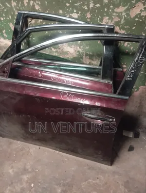 Toyota Avalon 2017 Empty Doors (4 Pic) Set 2 Front and 2 Back