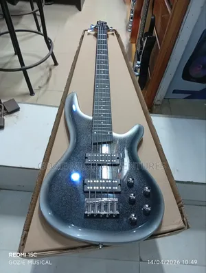 Ibanez Sr Standard Sr305e Fiv String Passive Bass Guitar