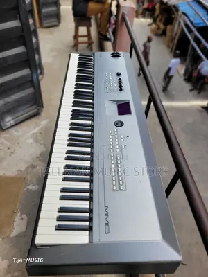 Yamaha Mm8 Synthesizer Keyboard