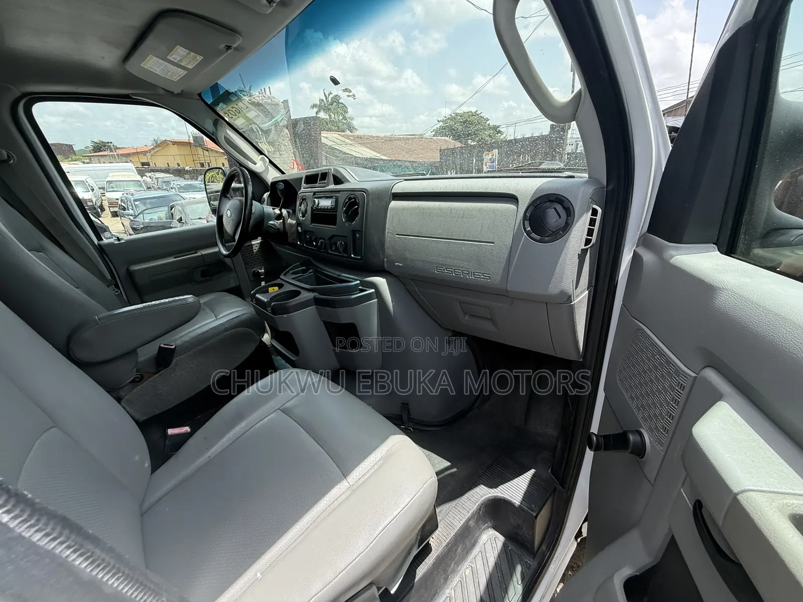 Ford E250 2014 White