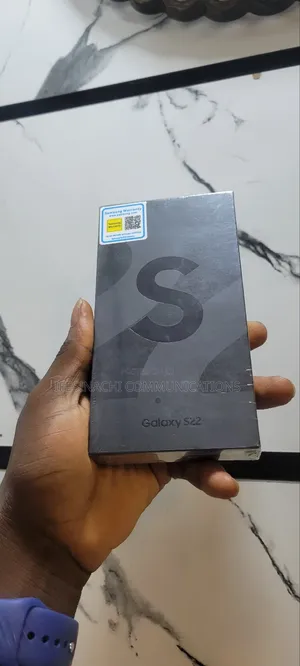 New Samsung Galaxy S22+ 5G 256 GB