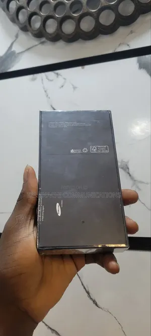 New Samsung Galaxy S22+ 5G 256 GB