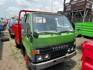 Toyota Dyna 300