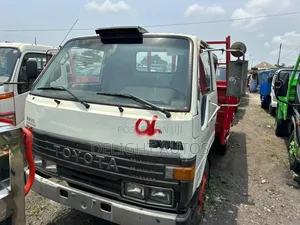 Toyota Dyna 200