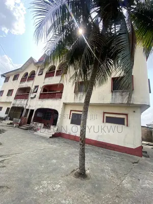 Furnished 3bdrm Block of Flats in Rumurolu for sale