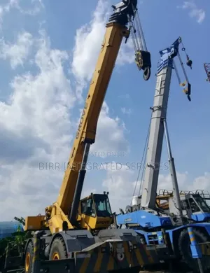 100 Tons Crane for Hire