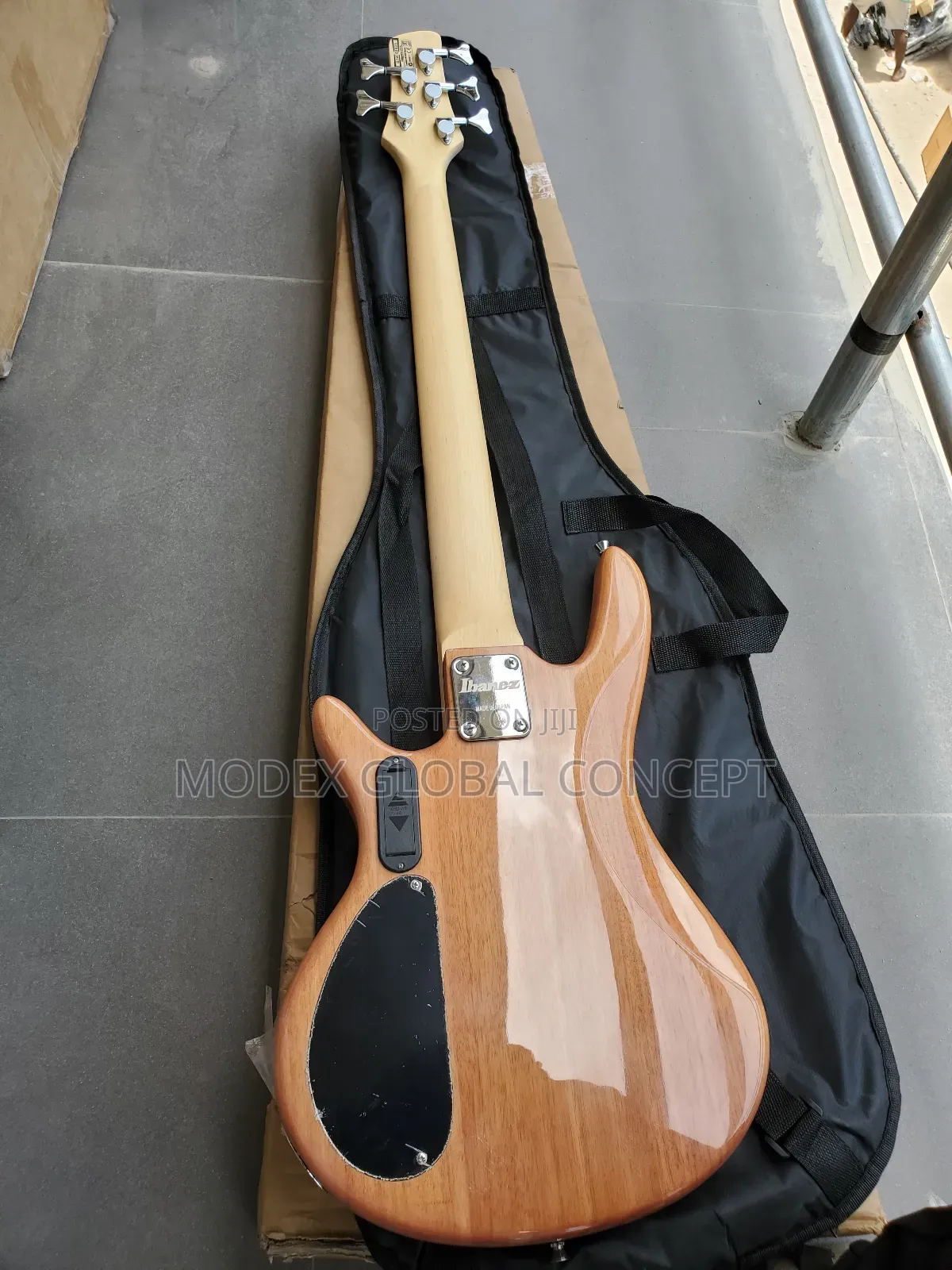 Ibanez Ative Five Strings Bass Guitar