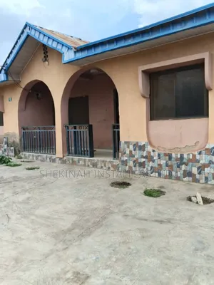 3bdrm Bungalow in Poat, Egbeda / Egbeda for sale