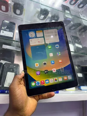Apple iPad Pro 9.7 (2016) 128 GB Silver